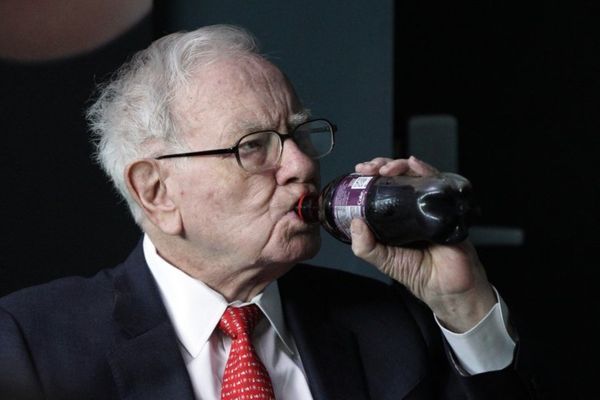 Delusional Warren Buffett Investors Lose Life Savings on TEVA and Kraft Heinz