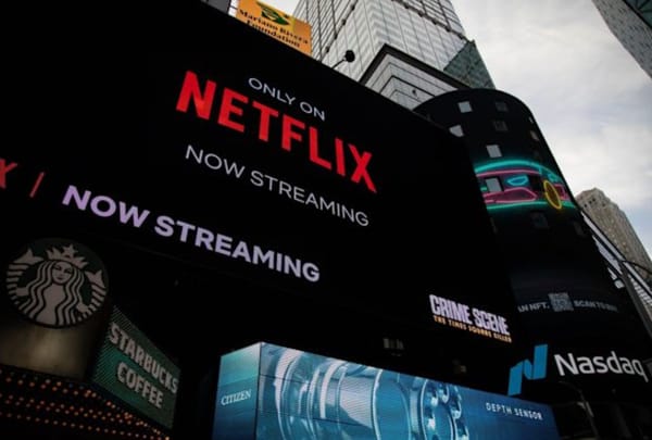 Investing in Netflix with Perelman AI Algorithm that Predicted Share Price Meltdown